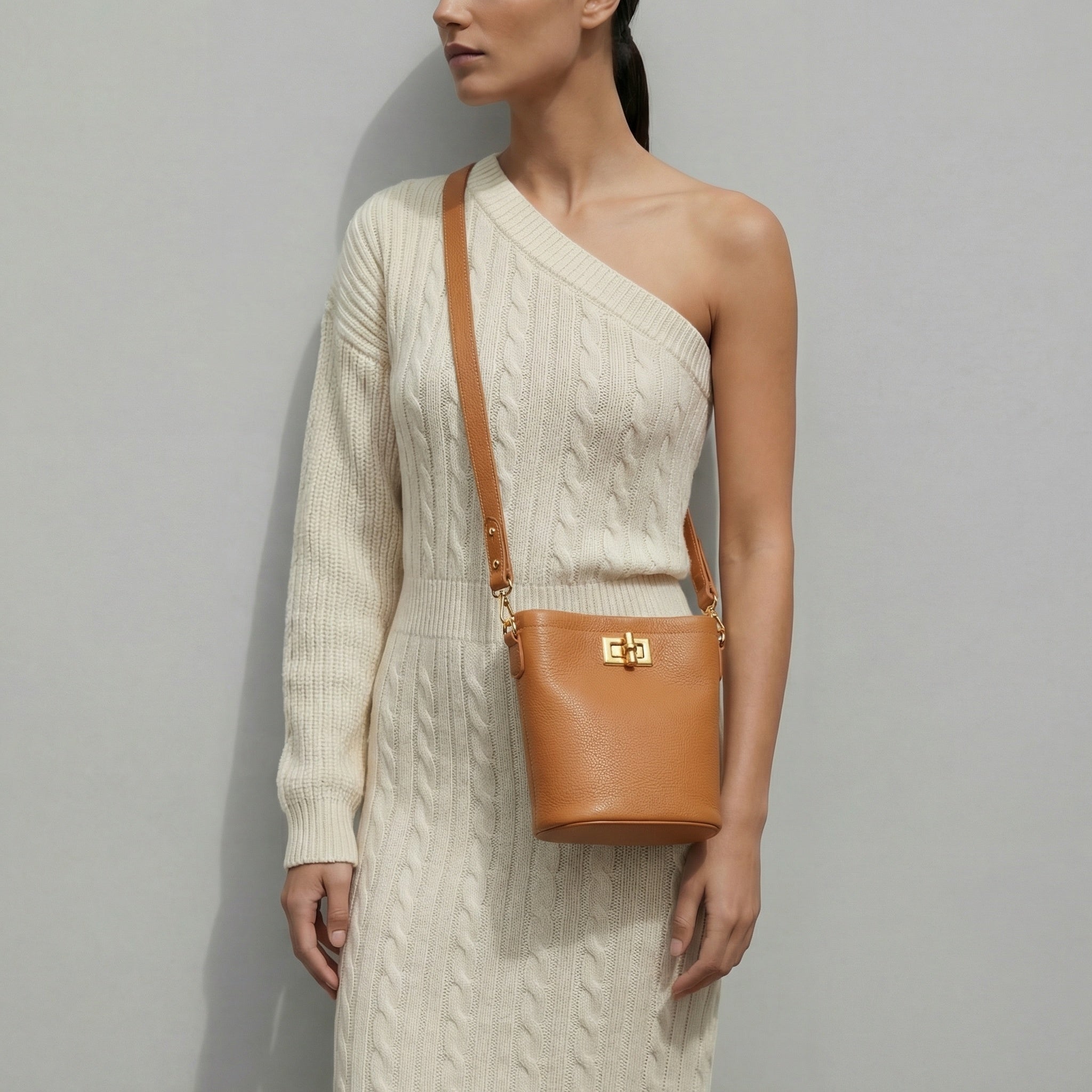 Christina Bucket Bag