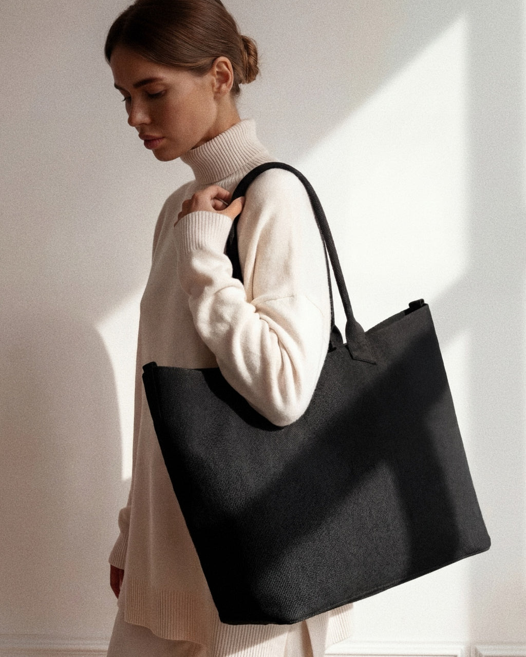 Colossi Tote